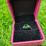 Emerald Shine Classic Ring - Image 2