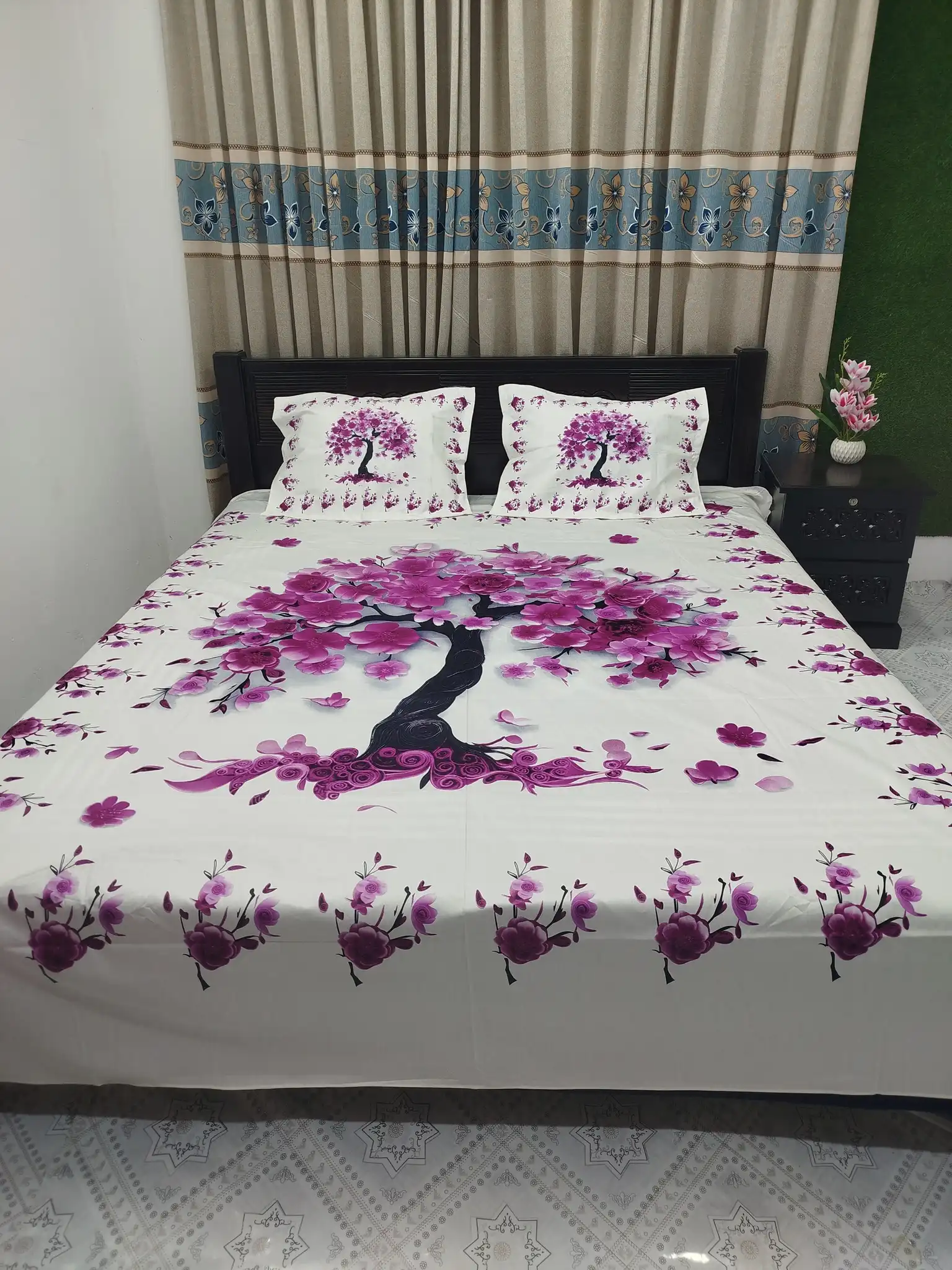 Exclusive-King-Size-Full-cotton-fabric-Panel-Bedsheet Exclusive King Size Full cotton fabric Panel Bedsheet - Image 1
