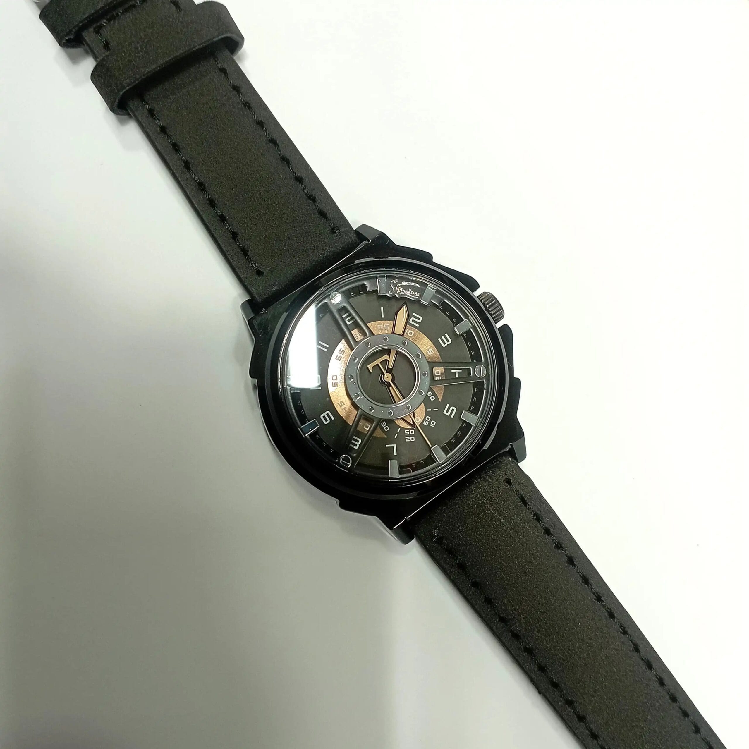 Signature-Trendy-Men-Watch-WH Signature Trendy Men Watch (WH) - Image 1
