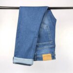 American Eagle Blue Jeans For Man - Image 2