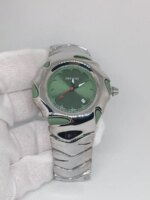 DENVOSI Premium Metal Watch – Green Dial - Image 4