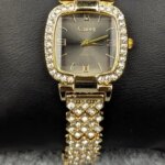 Luxury Golden Ladies Quartz Watch (Black Dial) - Image 4