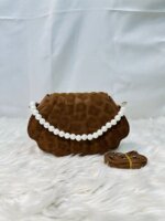 Trendy Shell Shape Pearl Handbag for Women – Stylish Crossbody & Shoulder Mini Bag (Pink, Brown, Cream, Black) - Image 5