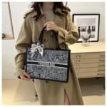 Elegant Floral Pattern Tote Bag with Scarf – Large Capacity Fashion Handbag for Women (Pink, Black, White, Silver) - Image 13