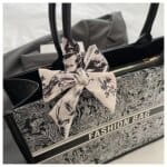 Elegant Floral Pattern Tote Bag with Scarf – Large Capacity Fashion Handbag for Women (Pink, Black, White, Silver) - Image 10